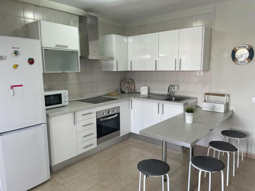 Apartamento Cerca De La Playa Apartment Acantilado de los Gigantes Luaran gambar